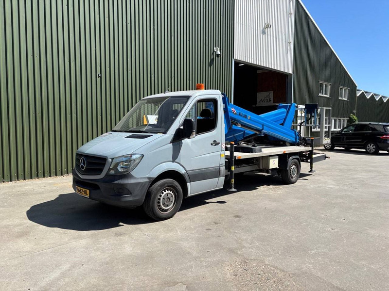 Mercedes-Benz Sprinter - Грузовик с подъемником: фото 1 Mercedes-Benz Sprinter - Грузовик с подъемником: фото 1