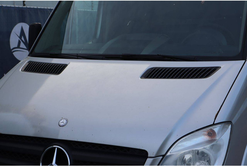 Цельнометаллический фургон Mercedes-Benz Sprinter: фото 13 Цельнометаллический фургон Mercedes-Benz Sprinter: фото 13