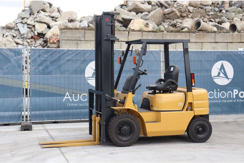 Mitsubishi FG20T - Вилочный погрузчик: фото 1 Mitsubishi FG20T - Вилочный погрузчик: фото 1