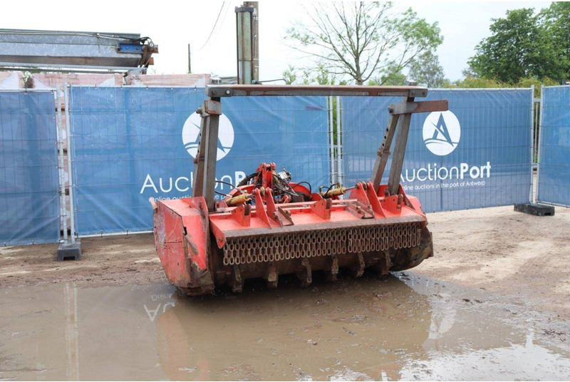 SEPPI M - Навесное оборудование: фото 1 SEPPI M - Навесное оборудование: фото 1