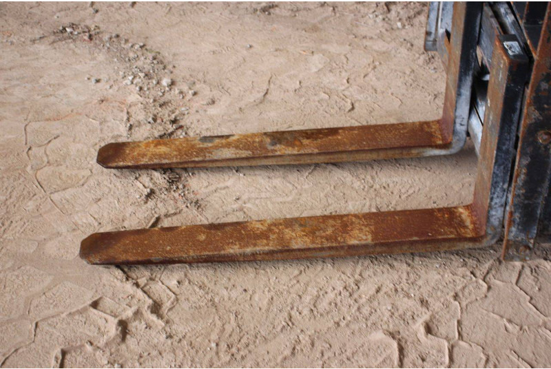 Газовый погрузчик Nissan 25: фото 12 Газовый погрузчик Nissan 25: фото 12