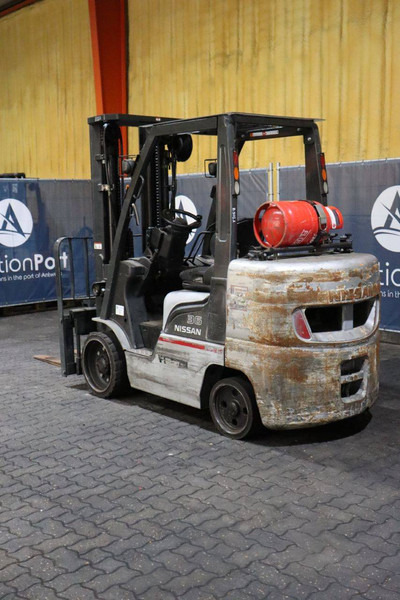 Nissan MC UG1F - Газовый погрузчик: фото 4 Nissan MC UG1F - Газовый погрузчик: фото 4