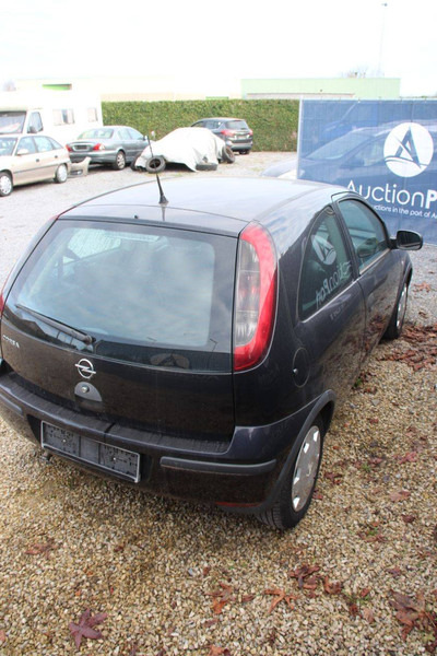 Opel Corsa - Седан: фото 5 Opel Corsa - Седан: фото 5