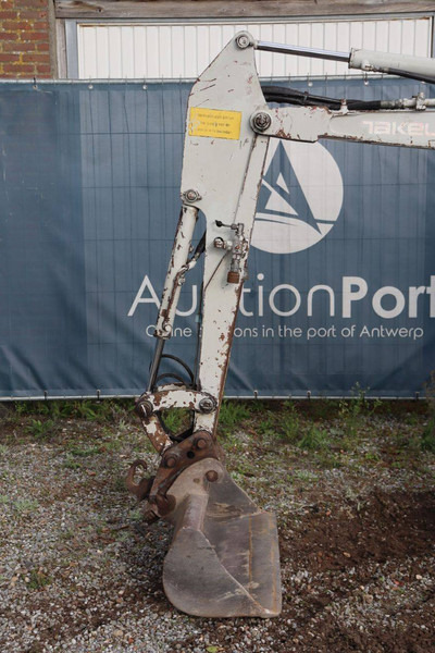 Гусеничный экскаватор Takeuchi TB016: фото 17 Гусеничный экскаватор Takeuchi TB016: фото 17