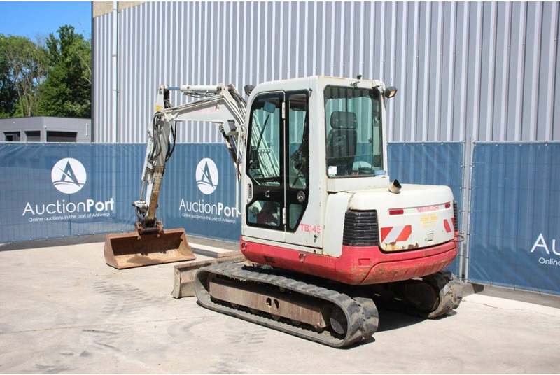 Takeuchi TB145 - Гусеничный экскаватор: фото 3 Takeuchi TB145 - Гусеничный экскаватор: фото 3
