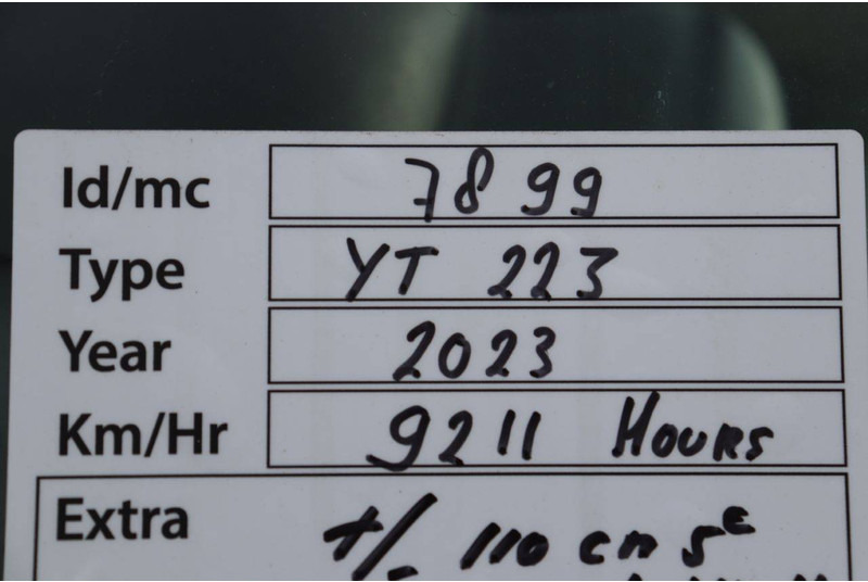 Терминальный тягач Terberg YT223: фото 12 Терминальный тягач Terberg YT223: фото 12