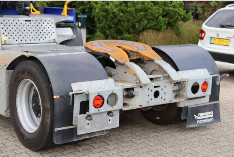 Терминальный тягач Terberg YT223: фото 17 Терминальный тягач Terberg YT223: фото 17