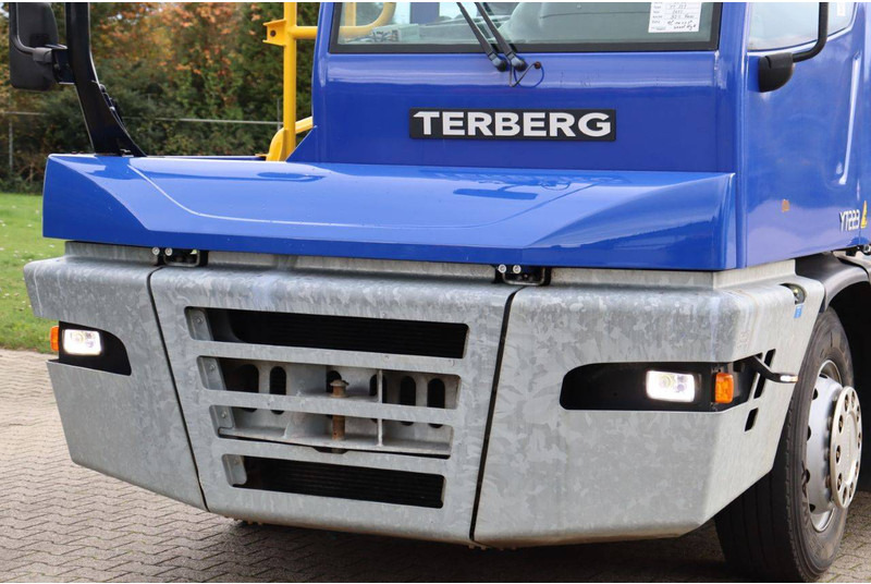 Терминальный тягач Terberg YT223: фото 10 Терминальный тягач Terberg YT223: фото 10
