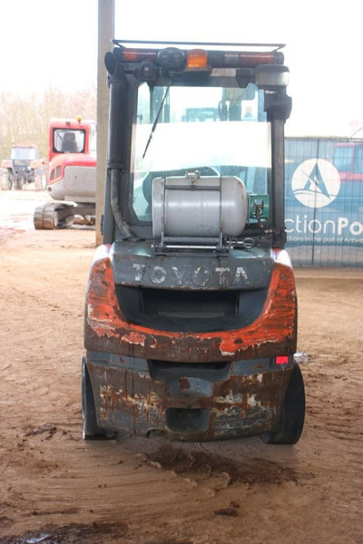 Toyota 06686GF30 - Газовый погрузчик: фото 4 Toyota 06686GF30 - Газовый погрузчик: фото 4