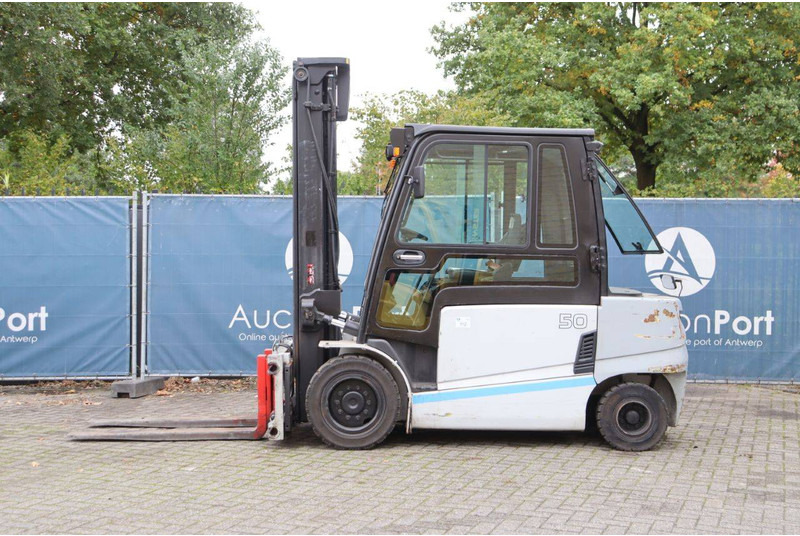UniCarriers HX 50 - Электропогрузчик: фото 2 UniCarriers HX 50 - Электропогрузчик: фото 2