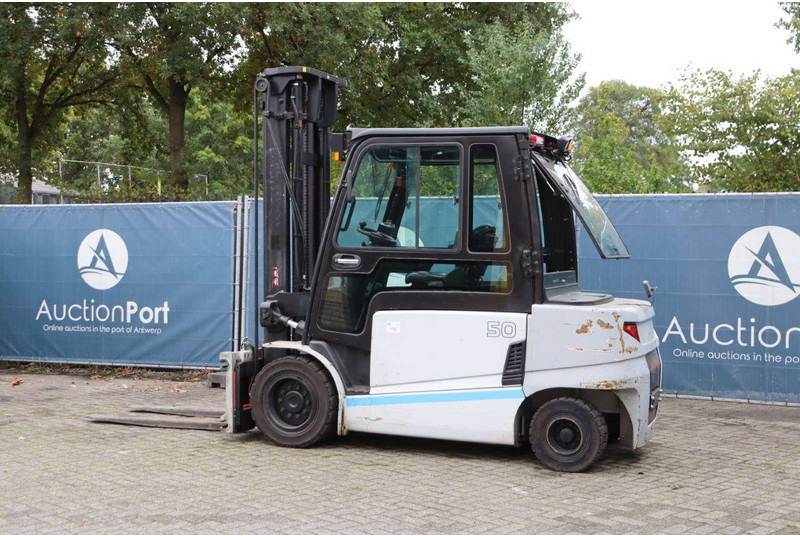 UniCarriers HX 50 - Электропогрузчик: фото 3 UniCarriers HX 50 - Электропогрузчик: фото 3