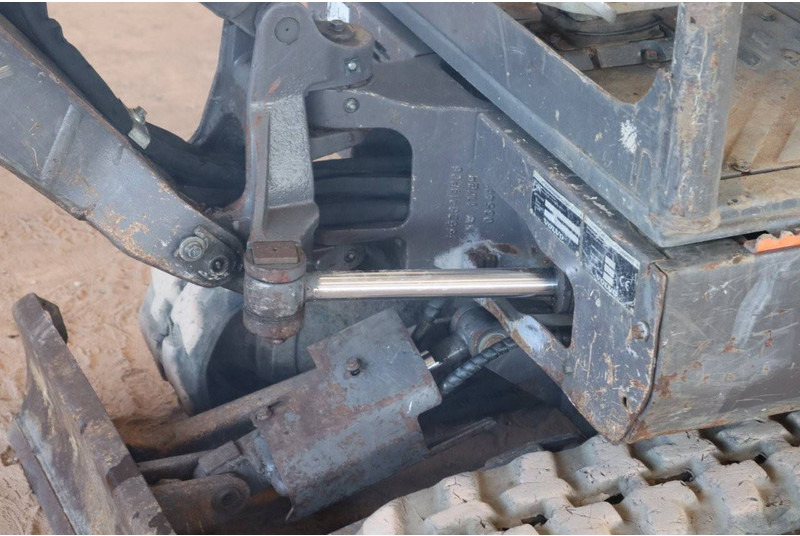 Мини-экскаватор Volvo EC15D: фото 13