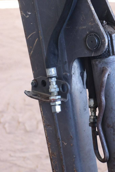 Мини-экскаватор Volvo EC15D: фото 20