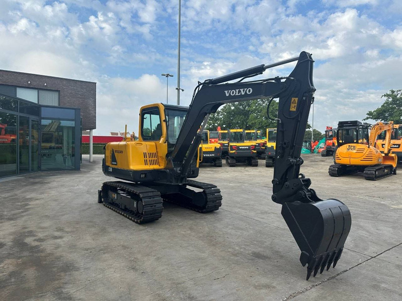 Volvo EC55B - Гусеничный экскаватор: фото 3 Volvo EC55B - Гусеничный экскаватор: фото 3