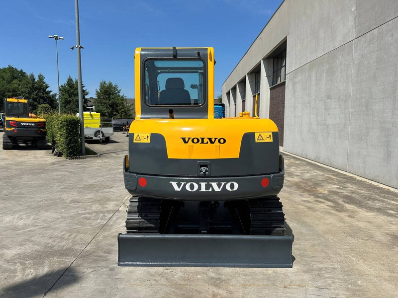 Volvo EC55B - Гусеничный экскаватор: фото 5 Volvo EC55B - Гусеничный экскаватор: фото 5