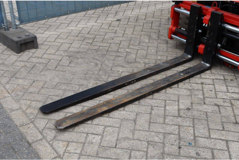 Электропогрузчик Yale ERP20VF: фото 10 Электропогрузчик Yale ERP20VF: фото 10