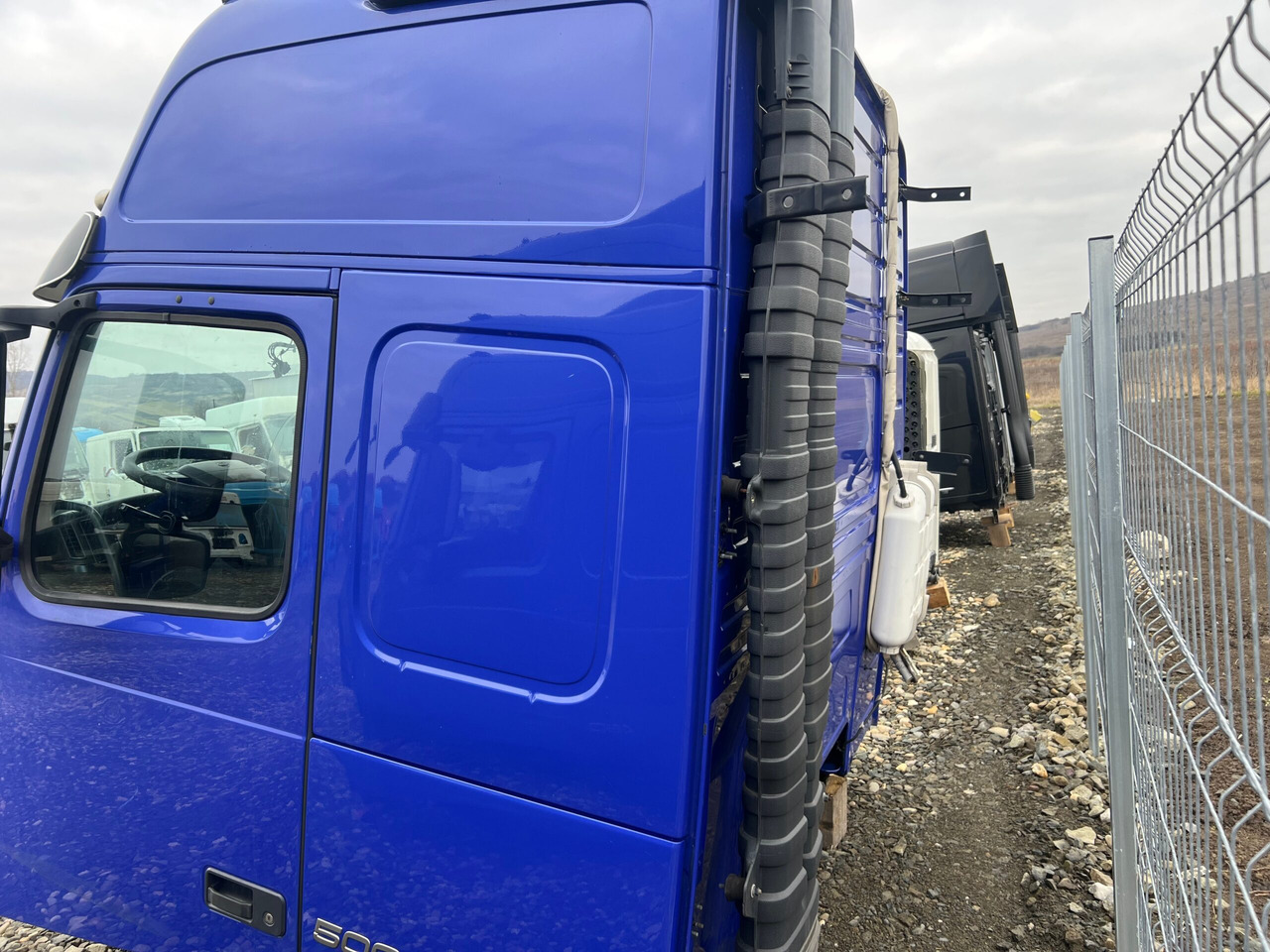 CABINA VOLVO FH13 GLOBETROTTER L2H3 - Кабина для Грузовиков: фото 5 CABINA VOLVO FH13 GLOBETROTTER L2H3 - Кабина для Грузовиков: фото 5