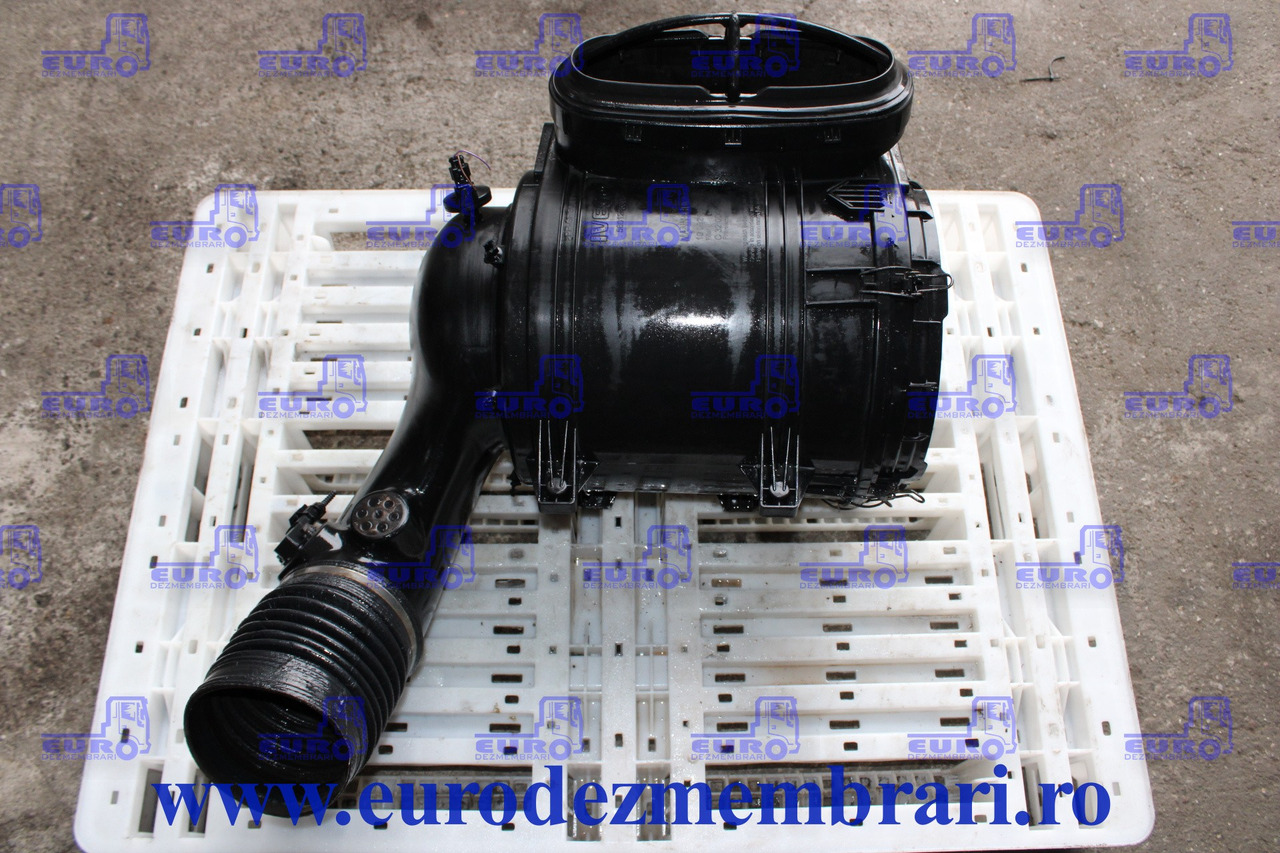 CARCASA FILTRU AER IVECO STRALIS 5801275395 - Воздушный фильтр для Грузовиков: фото 1 CARCASA FILTRU AER IVECO STRALIS 5801275395 - Воздушный фильтр для Грузовиков: фото 1