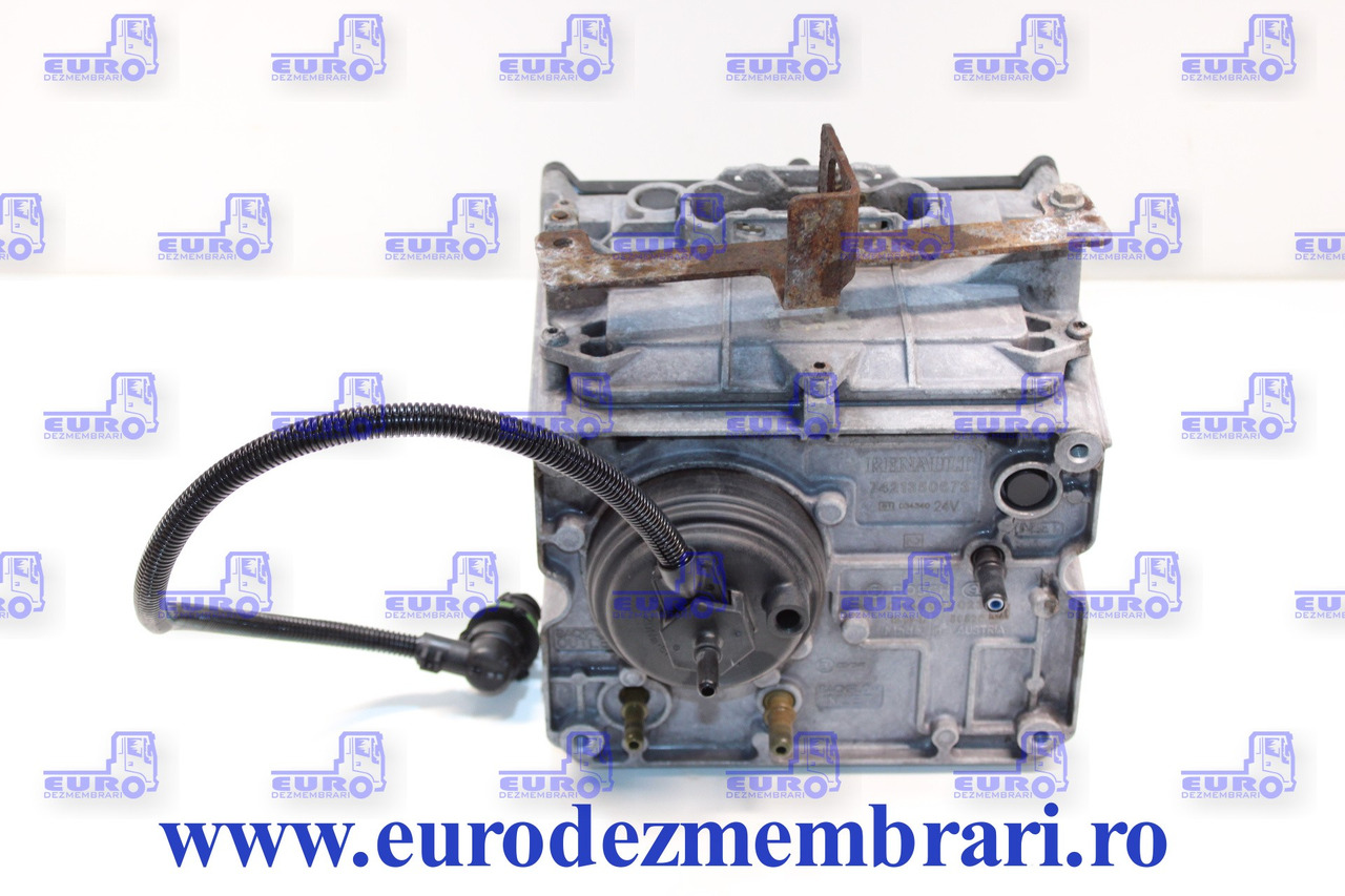 POMPA ADBLUE RENAULT PREMIUM 7421350673 7421582905 7422169013 7485020842 7421687109 7421911394 7422668889 - Выхлопная система для Грузовиков: фото 3 POMPA ADBLUE RENAULT PREMIUM 7421350673 7421582905 7422169013 7485020842 7421687109 7421911394 7422668889 - Выхлопная система для Грузовиков: фото 3