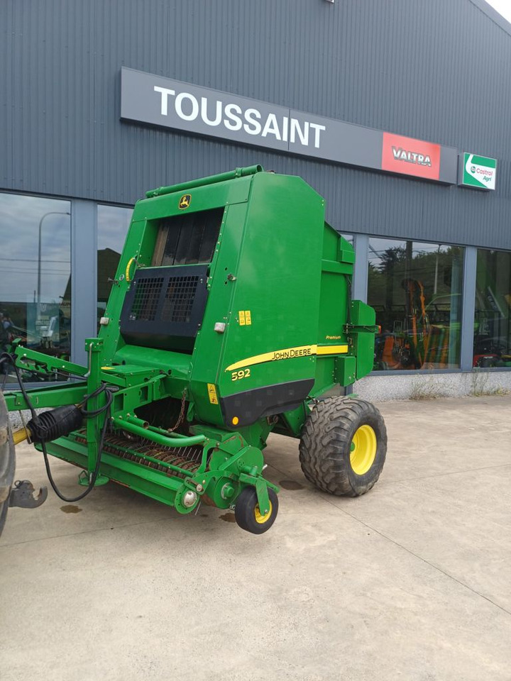 John Deere 592 ROTOFLOW - Пресс-подборщик рулонный: фото 1 John Deere 592 ROTOFLOW - Пресс-подборщик рулонный: фото 1