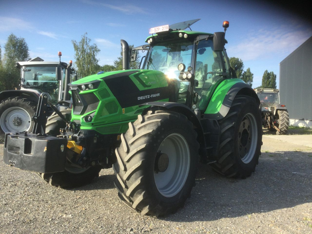 Deutz-Fahr AGROTRON 7250 TTV - Трактор: фото 3 Deutz-Fahr AGROTRON 7250 TTV - Трактор: фото 3