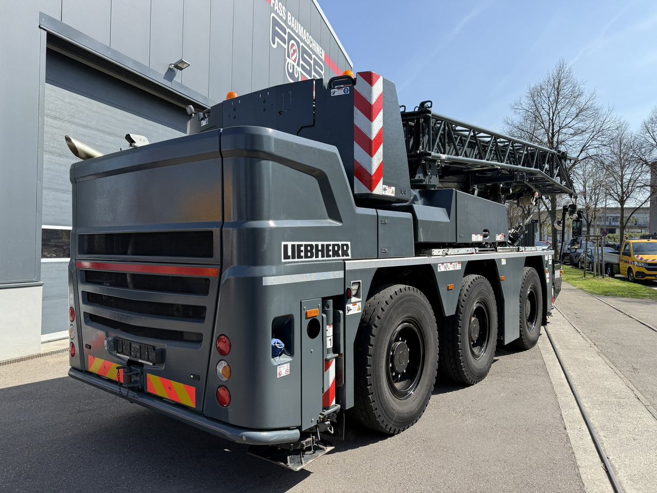 Liebherr LTC 1050-3.1 | 6 x 6 | Klappspitze | Funk inkl. RemoteDrive - Мобильный кран: фото 4 Liebherr LTC 1050-3.1 | 6 x 6 | Klappspitze | Funk inkl. RemoteDrive - Мобильный кран: фото 4