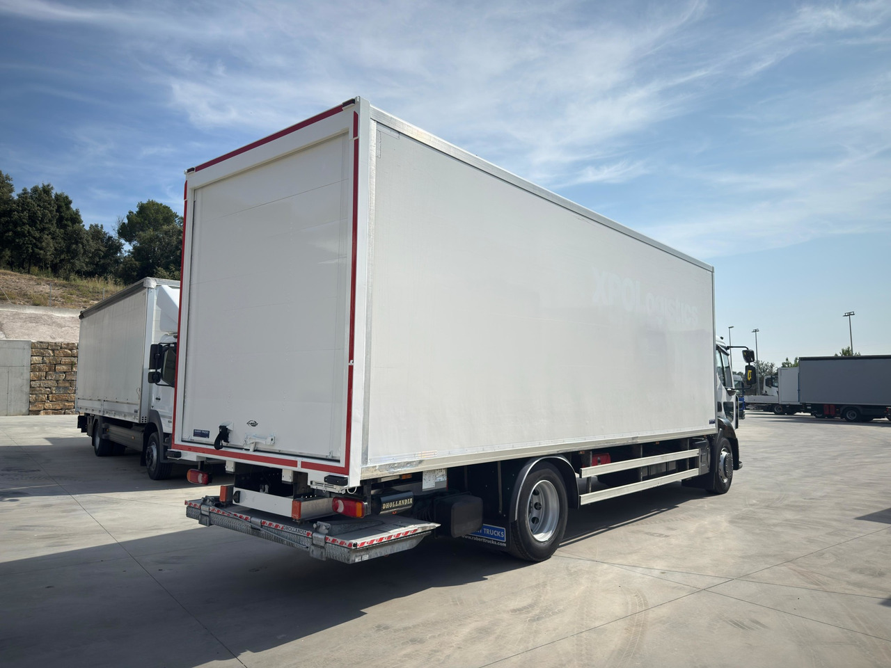 RENAULT D19 E6 (VAN) - Грузовик с закрытым кузовом: фото 3 RENAULT D19 E6 (VAN) - Грузовик с закрытым кузовом: фото 3