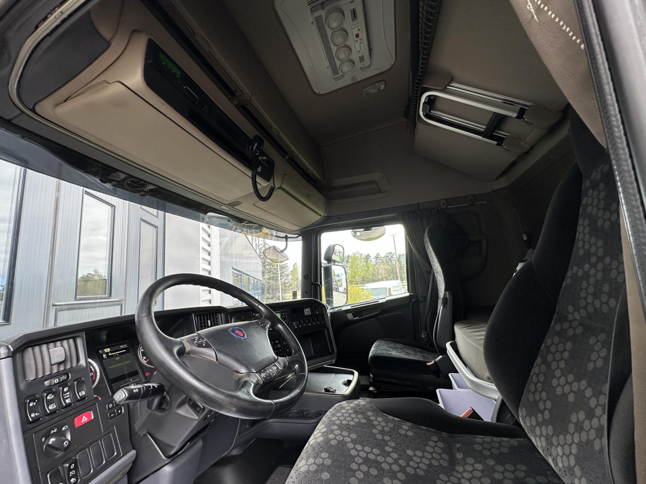 SCANIA R 410 LA4x2MNA - Тягач: фото 2 SCANIA R 410 LA4x2MNA - Тягач: фото 2
