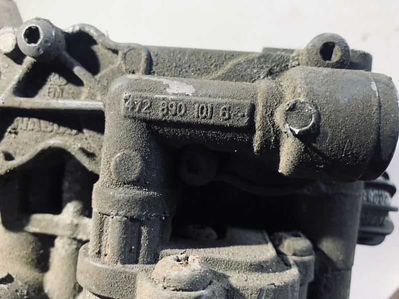 Mercedes-Benz ACTROS - Клапан: фото 5 Mercedes-Benz ACTROS - Клапан: фото 5