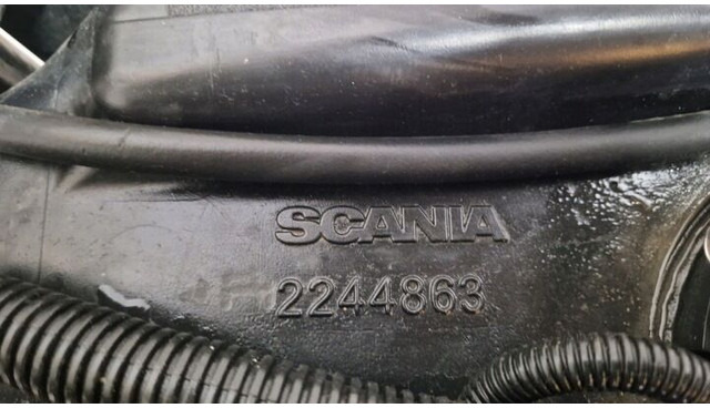 Scania - Выхлопная система: фото 2 Scania - Выхлопная система: фото 2