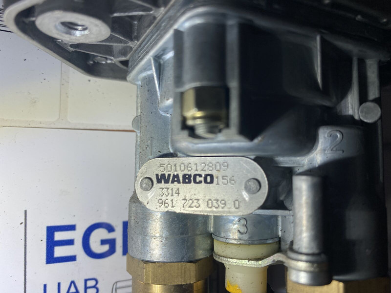 Volvo - Детали тормозной системы: фото 2 Volvo - Детали тормозной системы: фото 2