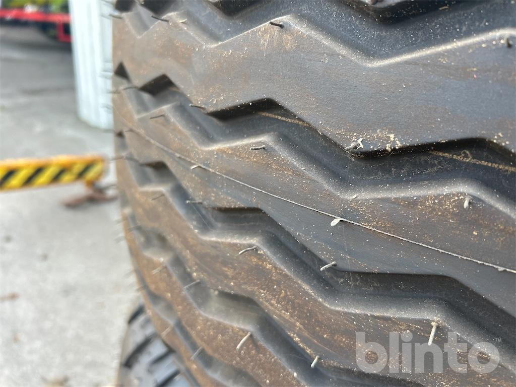 BKT - 500/50-17 - Implement AW-708 (neu) - Колесо: фото 2 BKT - 500/50-17 - Implement AW-708 (neu) - Колесо: фото 2