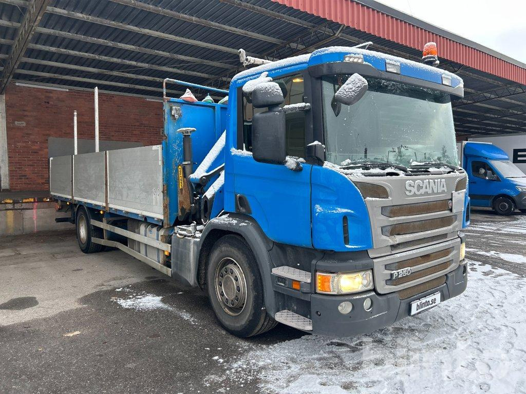 Brädgårdsbil / SCANIA P250 - Грузовик бортовой/ Платформа, Автоманипулятор: фото 3 Brädgårdsbil / SCANIA P250 - Грузовик бортовой/ Платформа, Автоманипулятор: фото 3