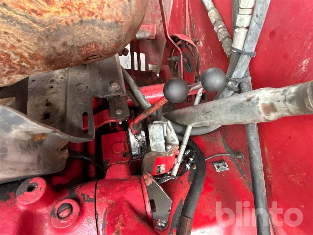 Трактор Case IHC 654: фото 36