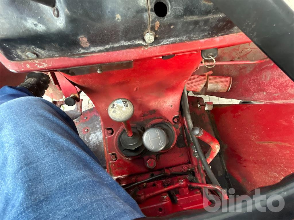 Трактор Case IHC 654: фото 15