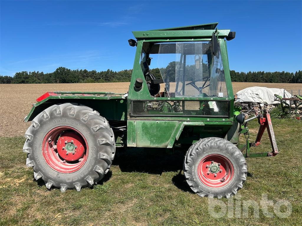 Deutz Intrac 2002 A - Трактор: фото 4 Deutz Intrac 2002 A - Трактор: фото 4