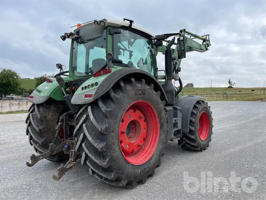 Fendt 718 Vario (2013) - Трактор: фото 4 Fendt 718 Vario (2013) - Трактор: фото 4
