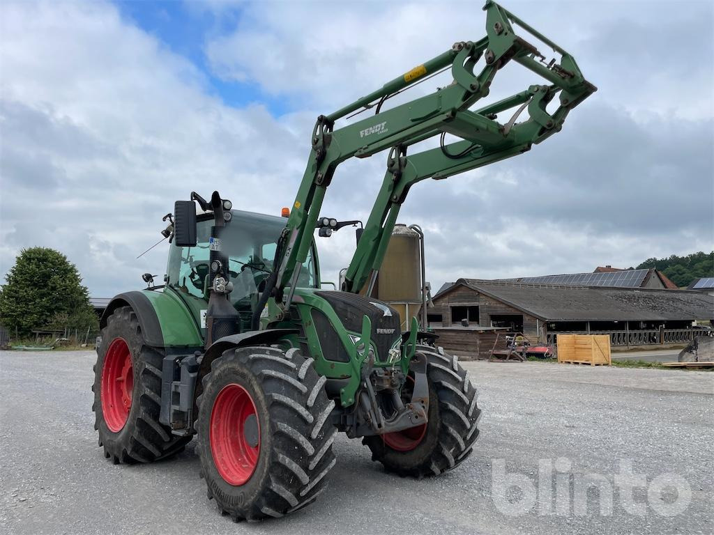 Fendt 718 Vario (2013) - Трактор: фото 2 Fendt 718 Vario (2013) - Трактор: фото 2