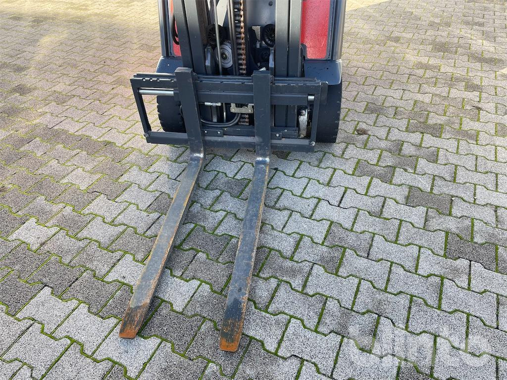 Вилочный погрузчик Fenwick - Linde E 16 EVO: фото 11