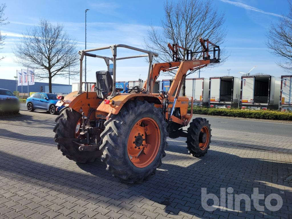 Fiat 750 DT (1974) - Трактор: фото 3 Fiat 750 DT (1974) - Трактор: фото 3