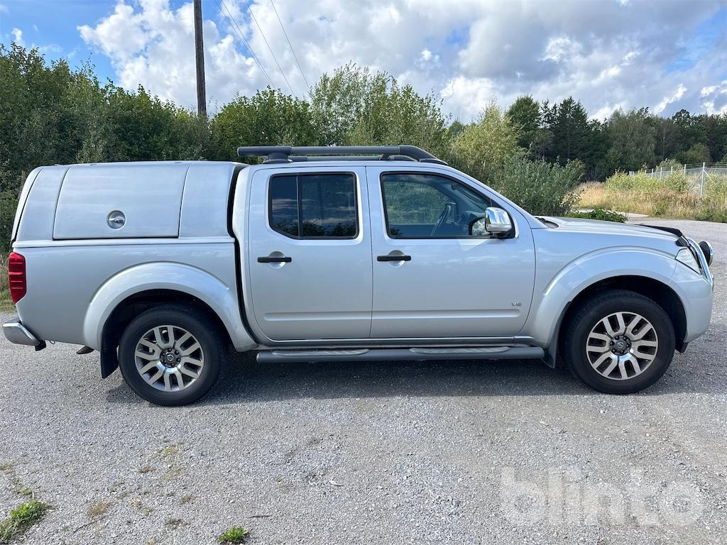 NISSAN NAVARA D401 - Фургон: фото 4 NISSAN NAVARA D401 - Фургон: фото 4