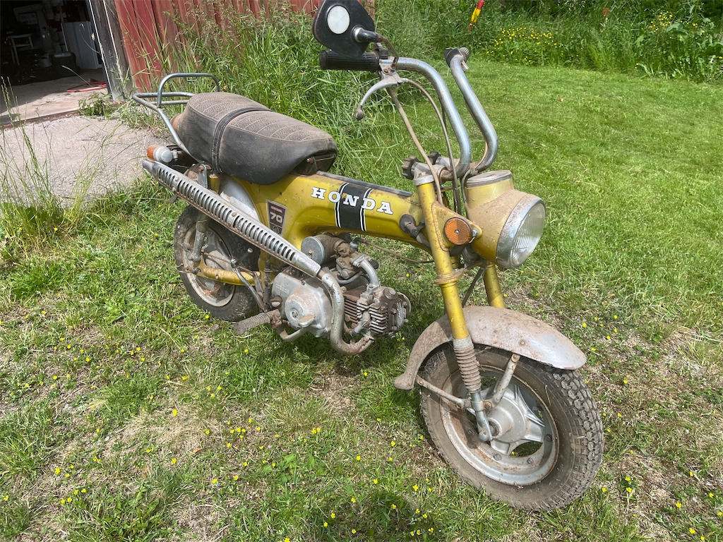 HONDA ST 70 - Мотоцикл: фото 3 HONDA ST 70 - Мотоцикл: фото 3