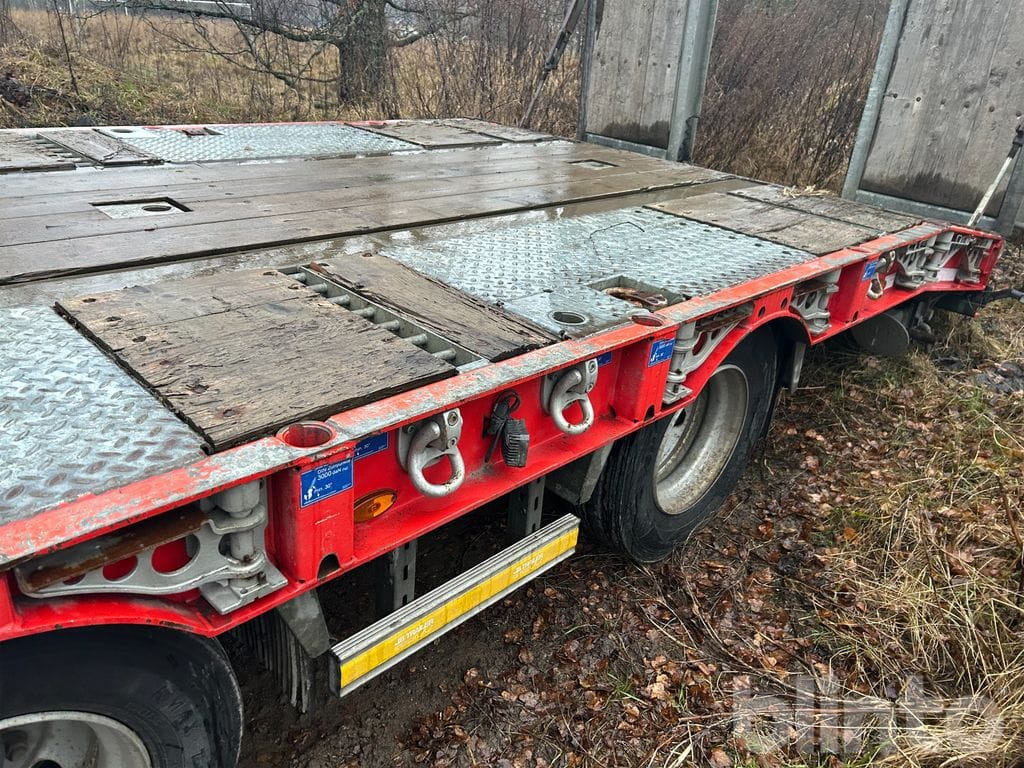 Низкорамный прицеп Humbaur: фото 21