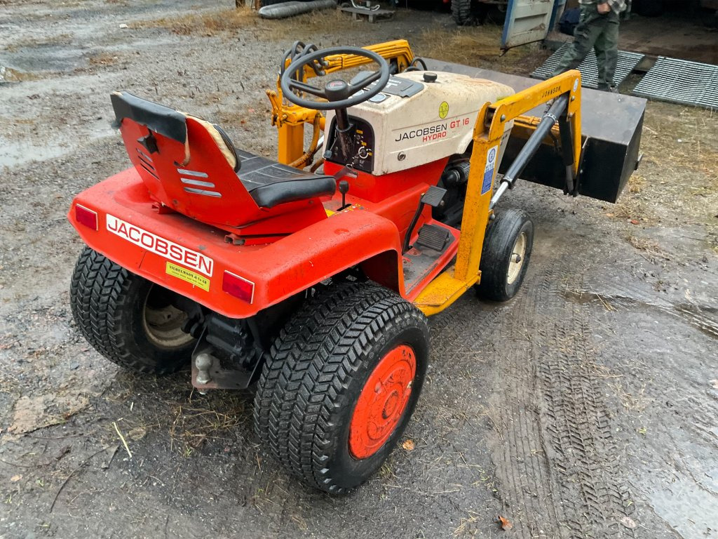 Jacobsen GT 16 Hydro - Минитрактор: фото 4 Jacobsen GT 16 Hydro - Минитрактор: фото 4
