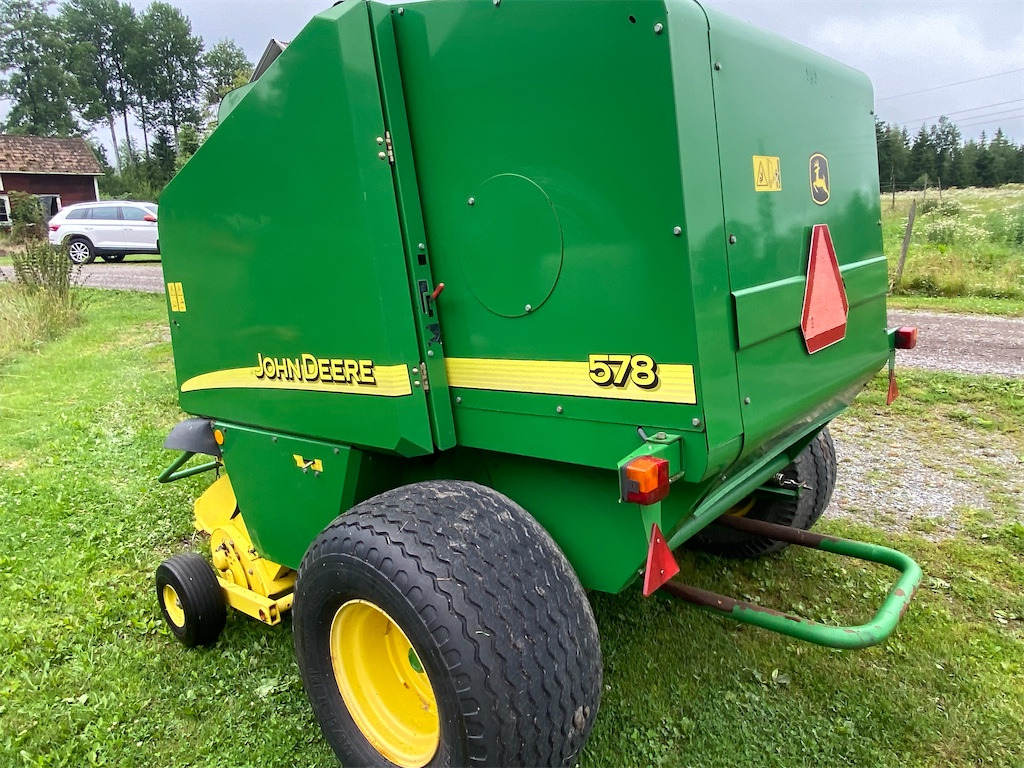 John Deere 578 - Пресс-подборщик рулонный: фото 3 John Deere 578 - Пресс-подборщик рулонный: фото 3