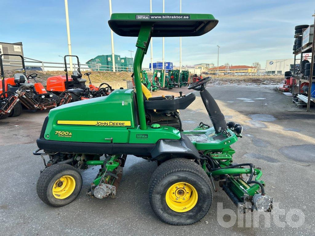 John Deere 7500A - Газонокосилка: фото 4 John Deere 7500A - Газонокосилка: фото 4