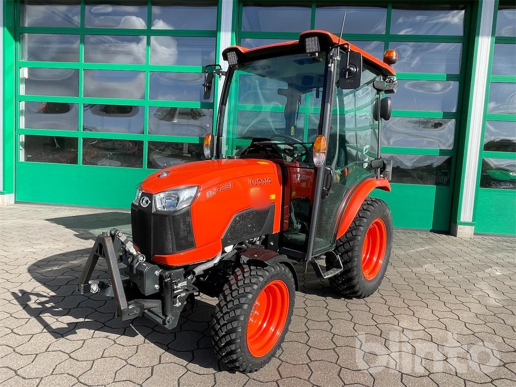 Kubota B2231 HC (Allrad) - Трактор: фото 1 Kubota B2231 HC (Allrad) - Трактор: фото 1