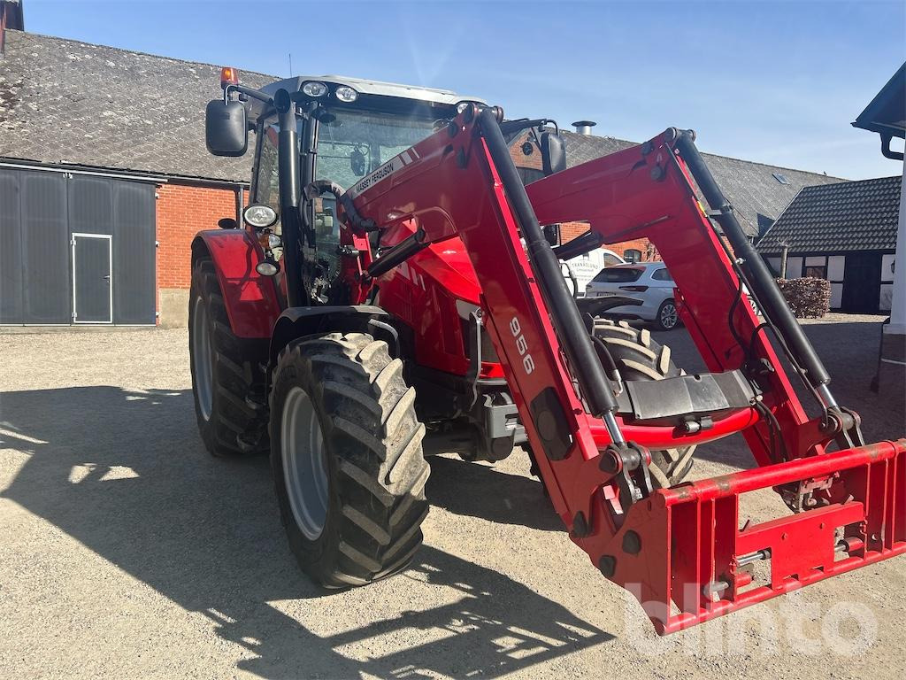 MASSEY FERGUSON 5713 SL Dyna 6 - Трактор: фото 5 MASSEY FERGUSON 5713 SL Dyna 6 - Трактор: фото 5