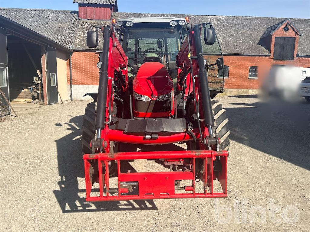 MASSEY FERGUSON 5713 SL Dyna 6 - Трактор: фото 4 MASSEY FERGUSON 5713 SL Dyna 6 - Трактор: фото 4