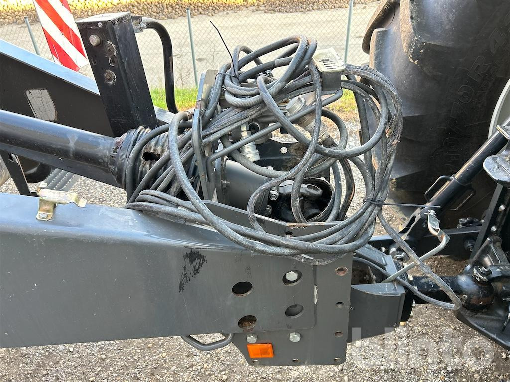 Пресс-подборщик рулонный Massey Ferguson 2190 (2010): фото 8